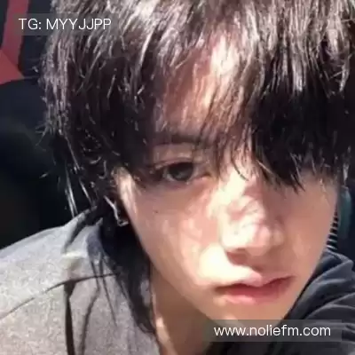 杜严谦